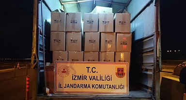 İzmir'de kamyonette 2 milyon kaçak sigara ele geçirildi