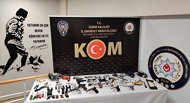 İzmir'de silah ticareti yapan şüpheli yakalandı