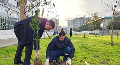 Karşıyakada Yeşil Seferberlik Sürüyor