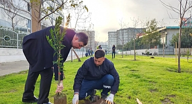 Karşıyakada Yeşil Seferberlik Sürüyor