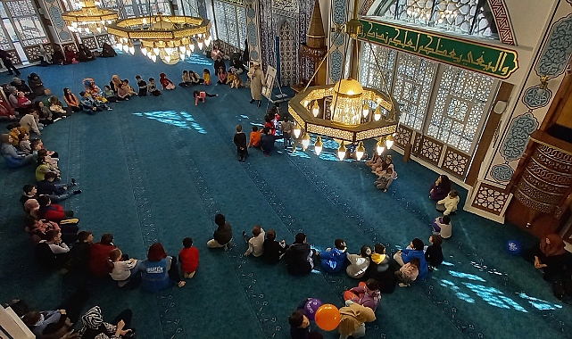 Kütahya’da çocuklar için camide etkinlik düzenlendi
