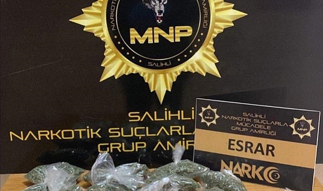 Manisa'da bir miktar esrar ele geçirildi, 2 şüpheli tutuklandı