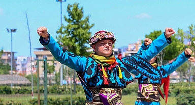 Menemen Belediyesi  ‘Zeybek’ oynayacak, ustalar ‘Çömlek’ yapacak