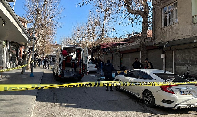 Silahlı kavgada 2 kişi öldü