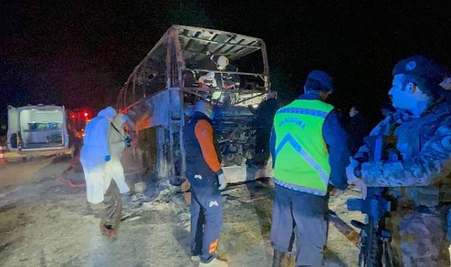 Trafik kazasında 2 jandarma uzman çavuş şehit oldu,