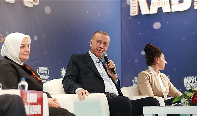 "Ülkemiz demokrasi tarihinin en kritik seçimlerinden birini yapacaktır"