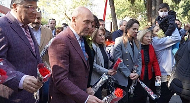 Zübeyde Hanım, vefatının 100. yılında mezarı başında anıldı