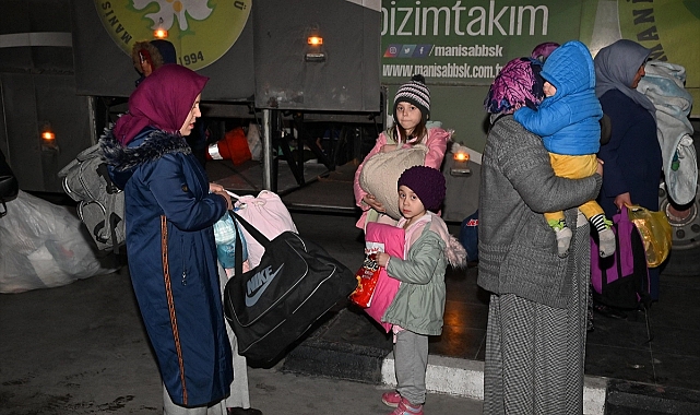 40 depremzede, Manisalı yakınlarıyla buluştu