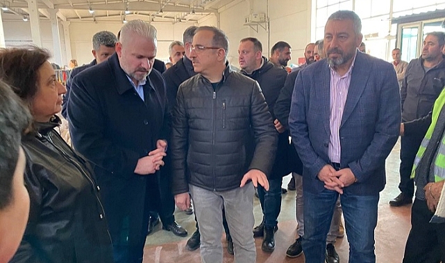 AK Parti İzmir depremzedeler için tek yürek oldu