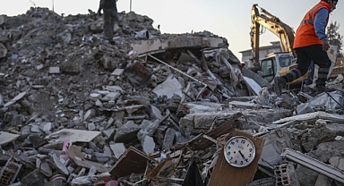 "Asrın felaketi"nde 31 bin 643 kişi hayatını kaybetti