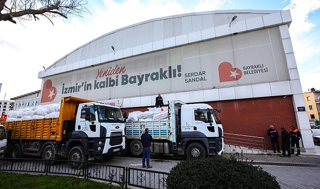 Bayraklı depremzedeler için tek yürek oldu