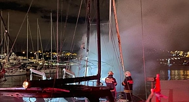 Bodrum'da çıkan yangında 4 teknede hasar oluştu