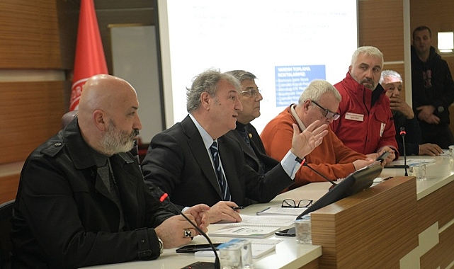 Bornova yardıma koşuyor