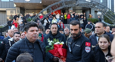 Buca’nın kahramanları evlerine döndü