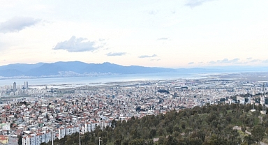 Çiğli'de Bina Tespit Çalışmaları Devam Ediyor