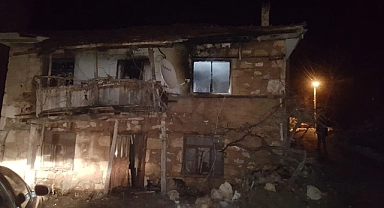 Denizli'de evde çıkan yangında 90 yaşındaki kişi öldü