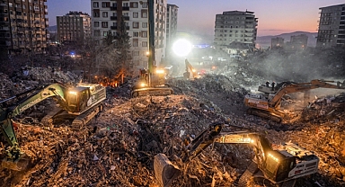 Deprem bölgesinde 100 milyon ton enkaz çıkması bekleniyor