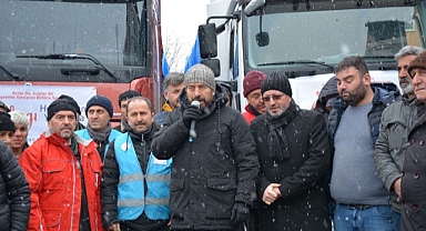 Depremzedeler için Sındırgı Birlik Oldu, 2 TIR Yola Çıktı