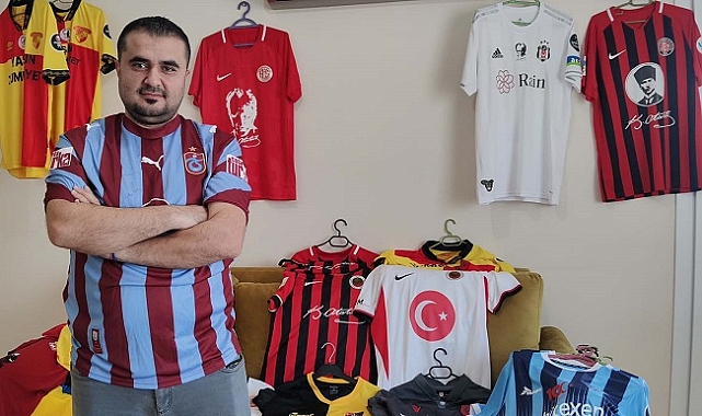 Depremzedelere Yardım İçin Biriktirdiği Formaları Satışa Çıkardı