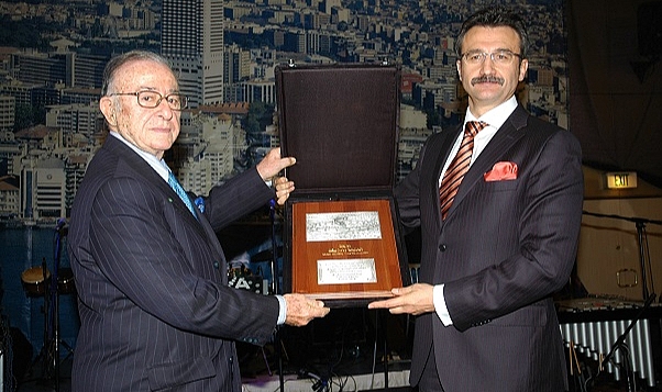 Egeli ihracatçılar Selçuk Yaşar’a ağlıyor