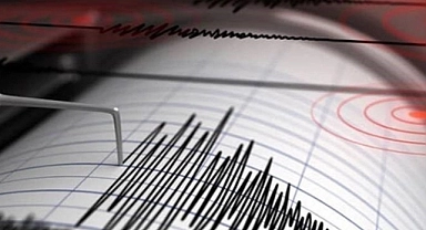 İzmir'de deprem