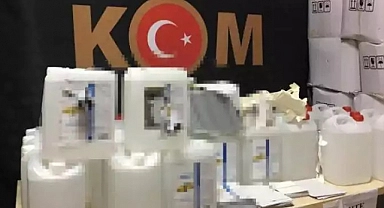 İzmir'de "el dezenfektanı" etiketli bin litre kaçak etil alkol ele geçirildi
