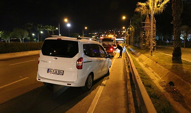 İzmir'de hafif ticari araçla çarpışan motosikletin sürücüsü öldü