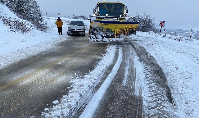 İzmir'de kapanan yollar açıldı