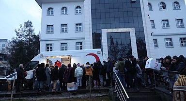 Kızılay Ekipleri Deprem Bölgesinde