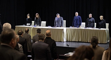 Konak’tan, depremde kaybedilen canlar için saygı duruşu