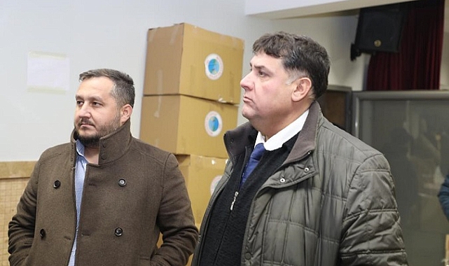 Menderes Belediyesi depremzedelerin yanında