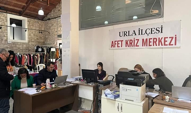 Urla’da deprem mağduru vatandaşlar için ‘Sosyal Market’ oluşturuldu