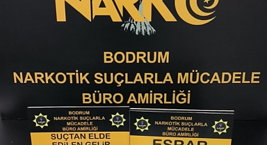 Uyuşturucu satarken suçüstü yakalandı