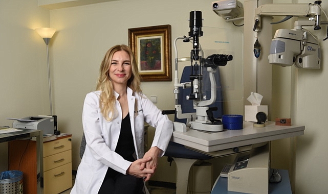 Uzun Süre Ekrana Bakmak Göz Hastalıklarını Artırıyor