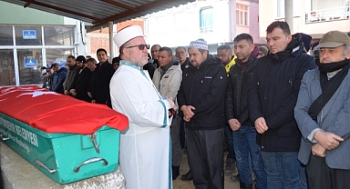 Zehra Öğretmen Toprağa Verildi