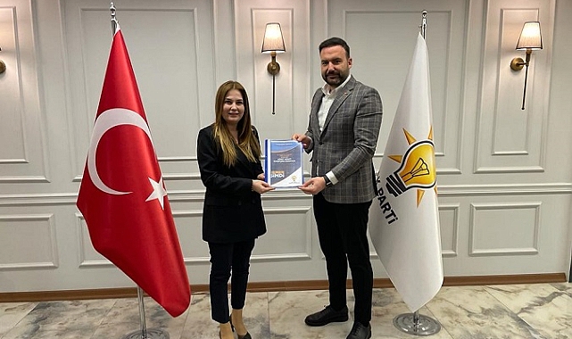 AK Parti Aliağa Kadın Kolları Başkanı Yıldırım, milletvekili aday adaylığını açıkladı