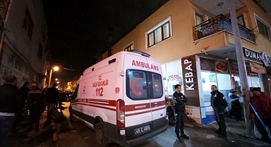 Annesini bıçaklayarak öldüren kişi intihar etti