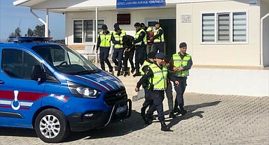 Bakır kablo hırsızlığı yaptıkları ileri sürülen 3 şüpheli yakalandı
