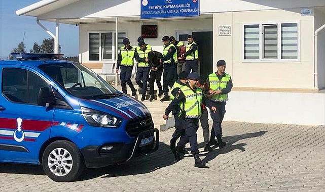 Bakır kablo hırsızlığı yaptıkları ileri sürülen 3 şüpheli yakalandı