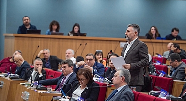 Bayraklı’nın depremzedeleri kaderine terk edildi!