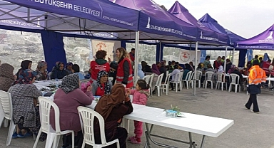 Çadır kentte 8 Mart kutlaması