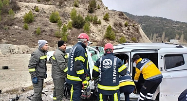 Denizli'de trafik kazasında 1 kişi öldü, 4 kişi yaralandı