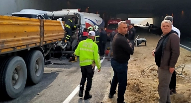Denizli'de yakıt tankeri ve tırların karıştığı kazada 1 kişi öldü