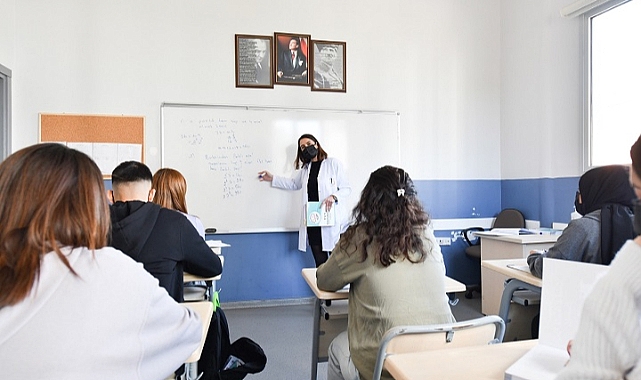 Depremzede öğrenciler Bayraklı’da eğitime devam edecek