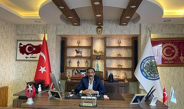 Dünya'ya Kafa Tutan Asil Bir Milletin Evlatlarıyız Biz.