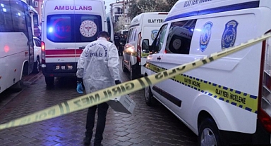 Eşini öldürüp intihar girişiminde bulunan kişi hastanede hayatını kaybetti