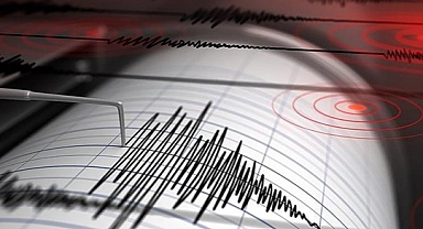 İzmir'de deprem korkuttu