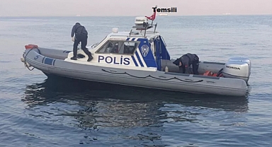 İzmir'de teknede tabancayla vurularak denize atılan kişi öldü