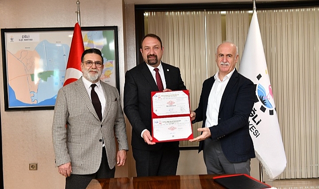 İzmir’de TSE’den Kalite Belgesi Alan İlk Belediye