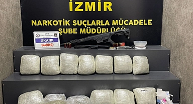 İzmir'de uyuşturucu operasyonunda 7 zanlı tutuklandı